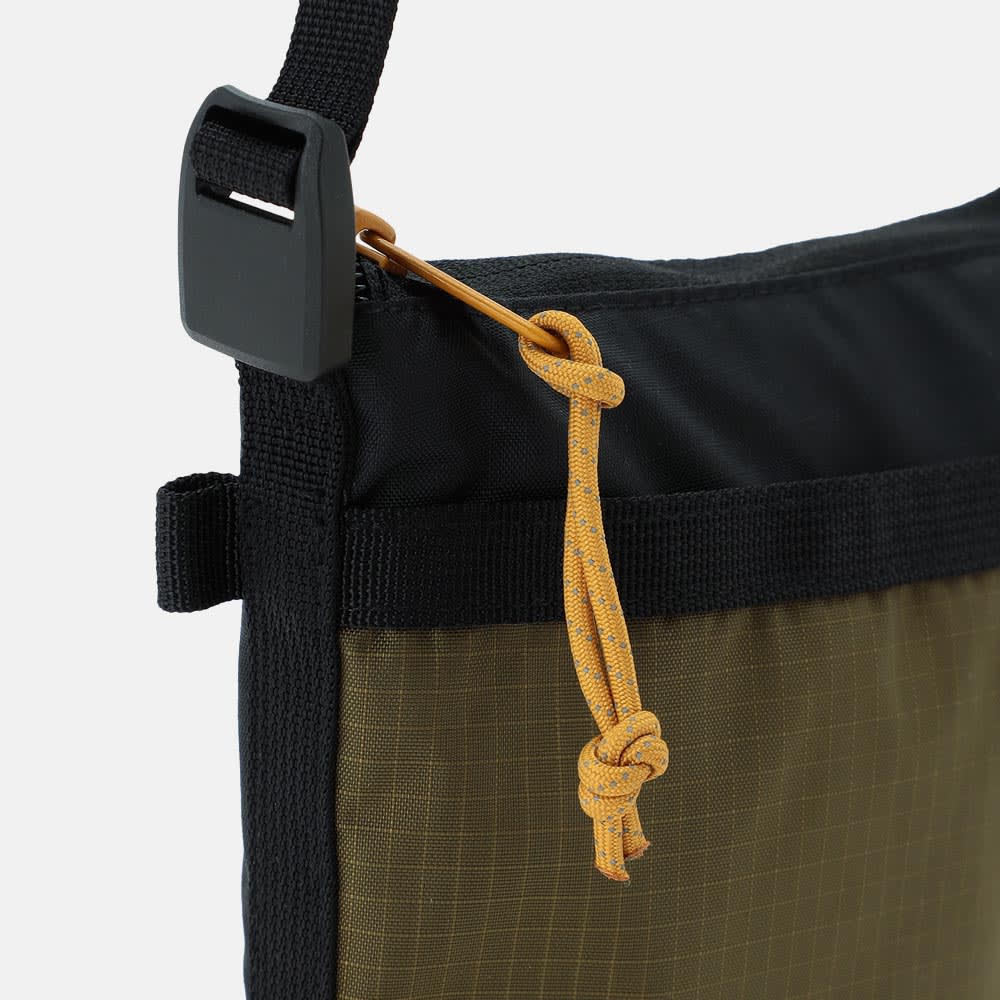 パフォーマンス ハイキング クロス ボディ ポーチ image number 4