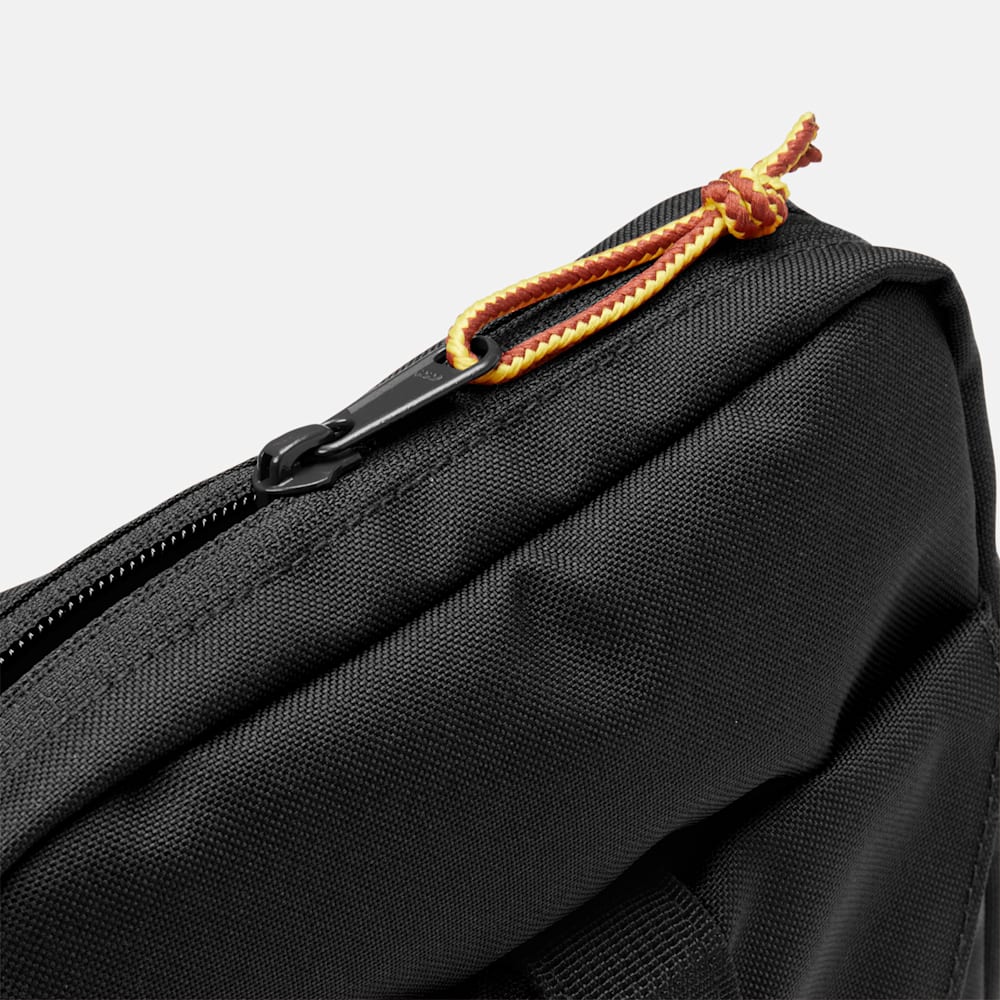 ヘリテージ クロスボディ バッグ image number 3