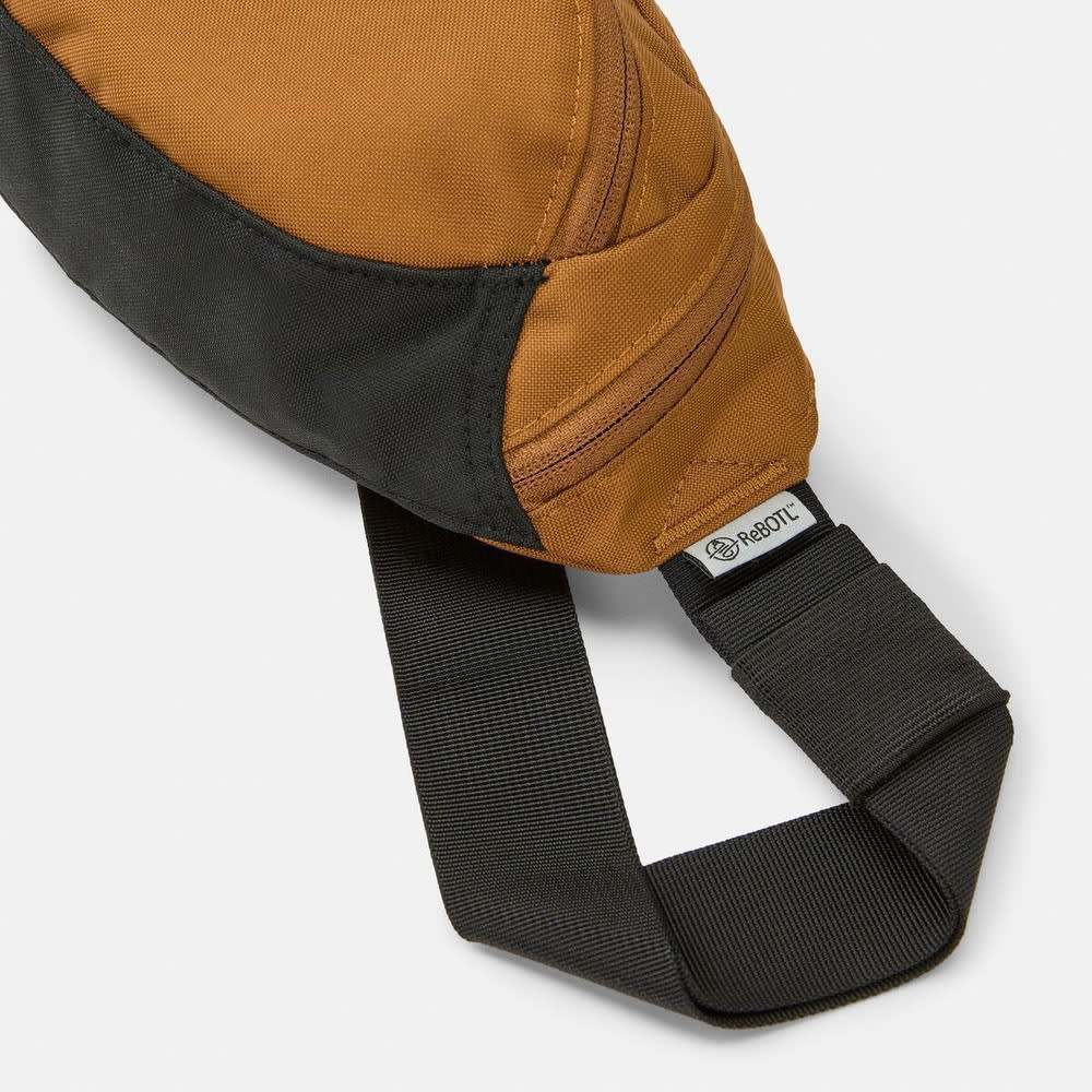 アウトドア スリング バッグ