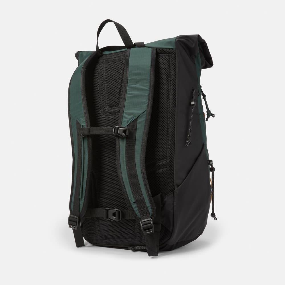 ハイキング 28L バックパック