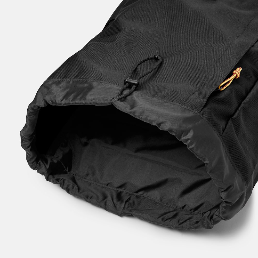 ヘリテージ フラップ バックパック